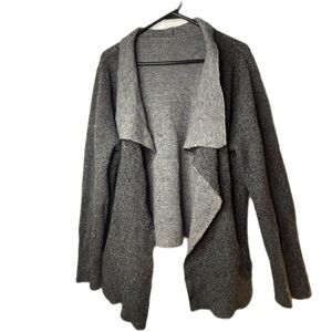 Cardigan Draping Open Sweater Gray With Pockets 91% acrylic/ 9% polyester Women